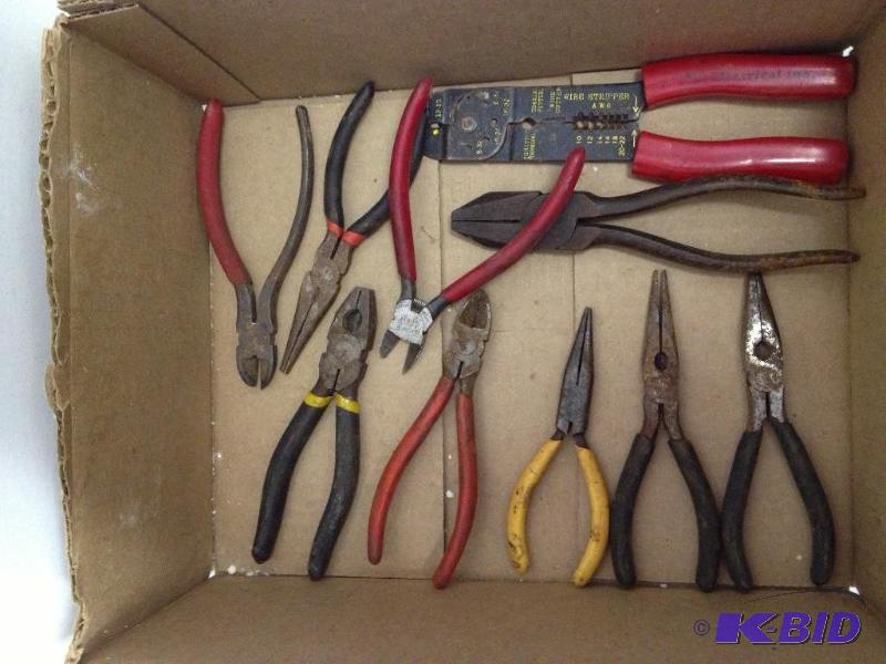 lot 86 image: Assorted Pliers
