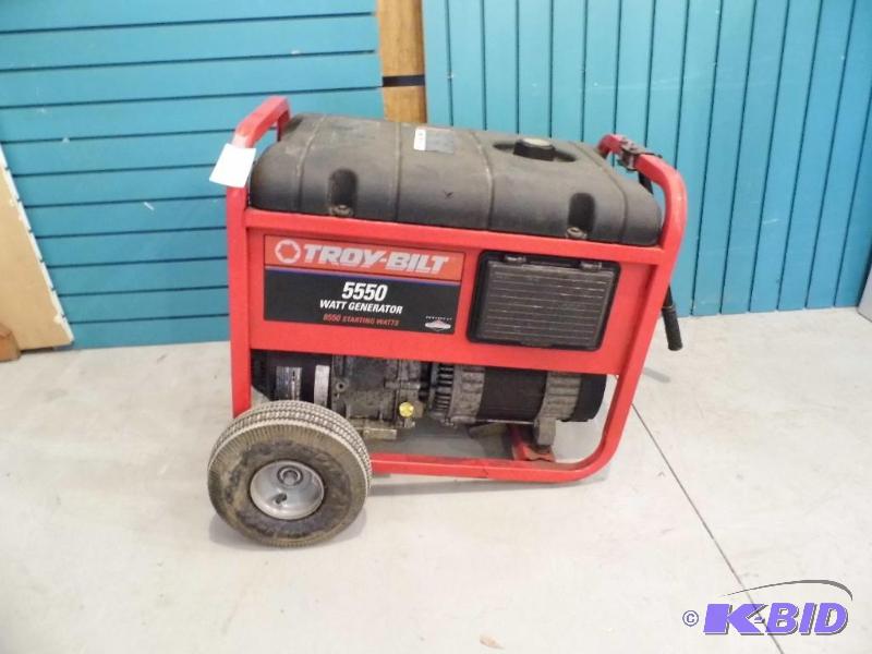 lot 15 image: Troybilt 5500w Generator