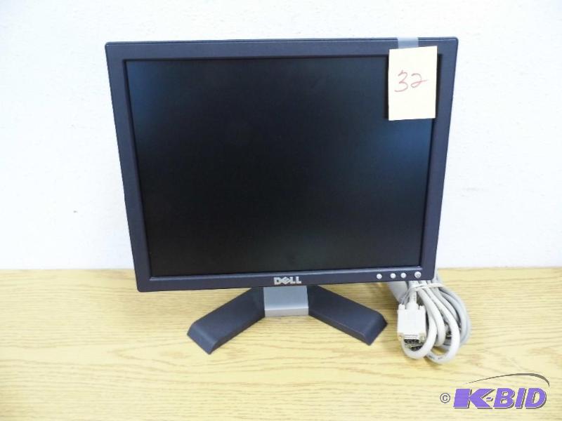 lot 32 image: Dell 15 Monitor