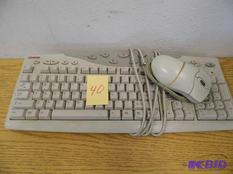 lot 40 image: Compaq Keyboard and Mouse