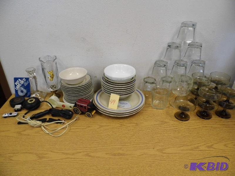 lot 49 image: Misc Dishes
