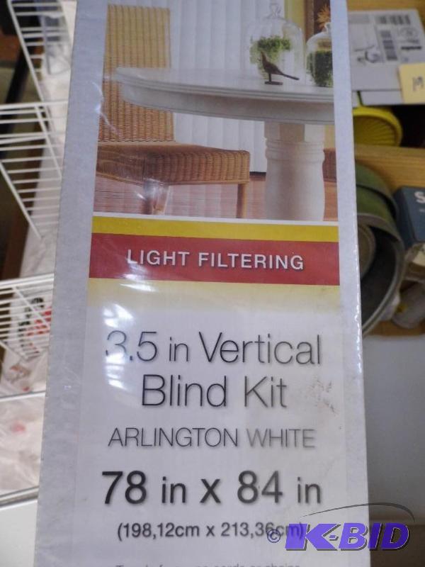 lot 57 image: 3.5 Vertical Blind Kit