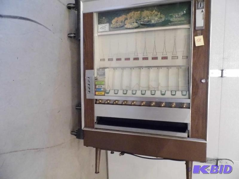 lot 58 image: National Vendors Crown Series CC Deluxe Vending Machine