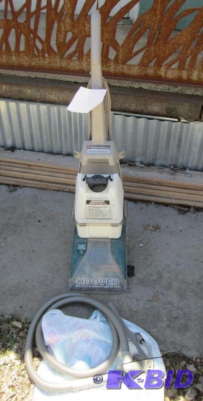 lot 10 image: Hoover steam vac carpet steamer  s...