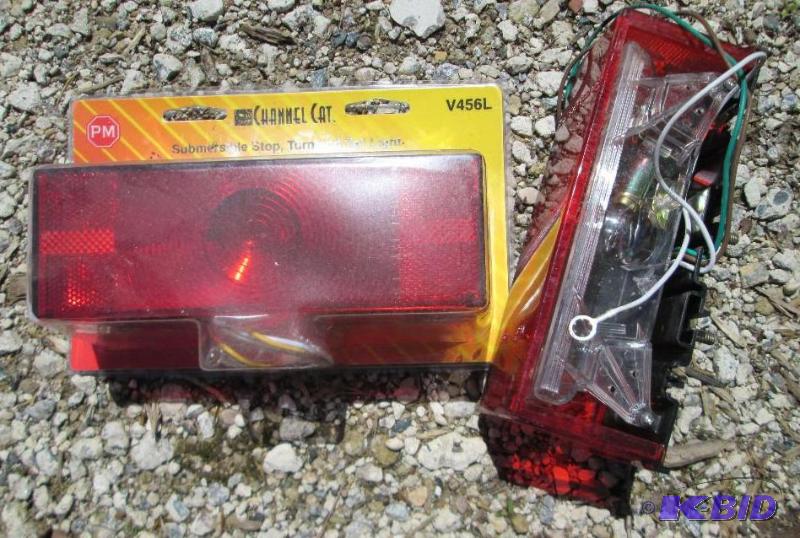 lot 14 image: Submersible trailer lights,...