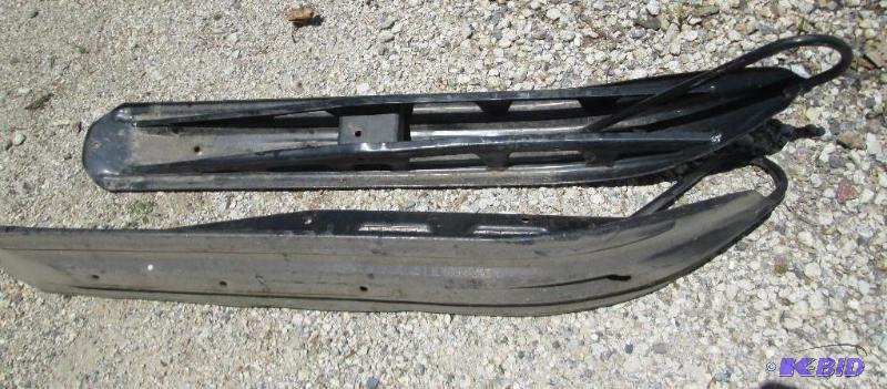lot 22 image: Pair of snowmobile skiis...
