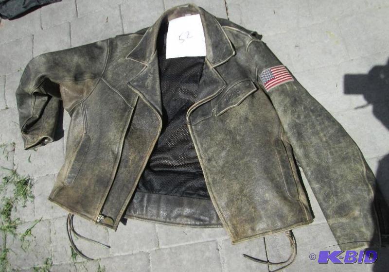 lot 52 image: Polaris Victory motorcycle leather ...