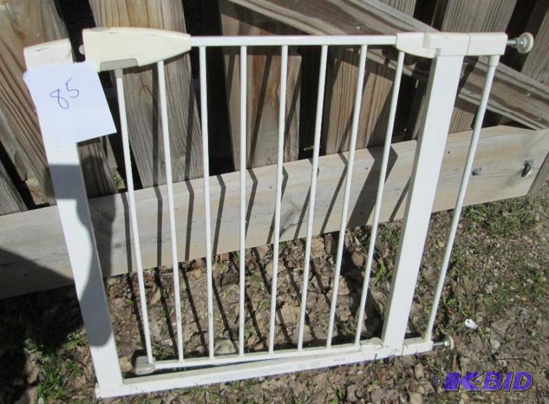 lot 85 image: Child barrier gate...
