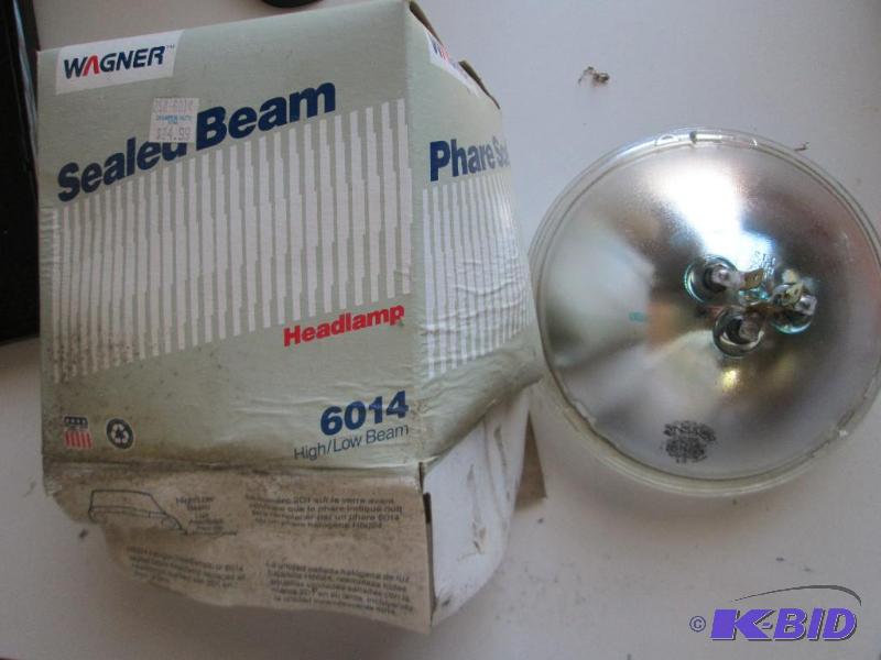 lot 98 image: Wagner 6014n sealed beam headlight...