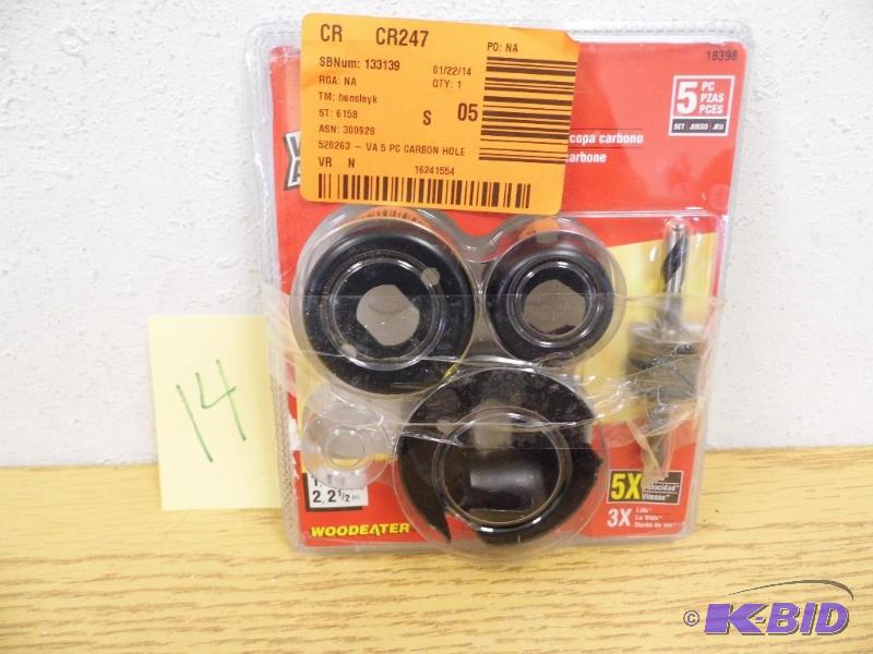 lot 14 image: 5 Piece Vermont American Hole Saw Kit