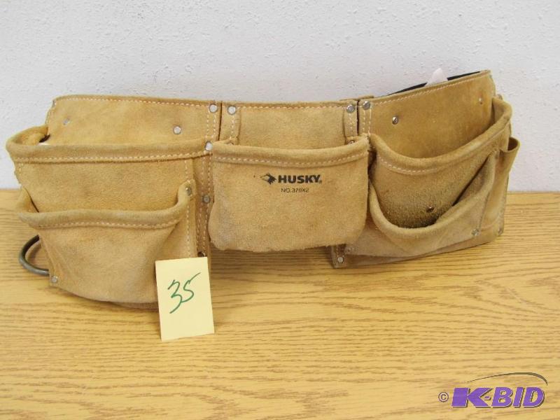 lot 35 image: Husky Tool Belt