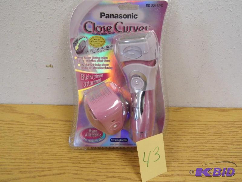 lot 43 image: Panasonic Curves Ladies Shaver
