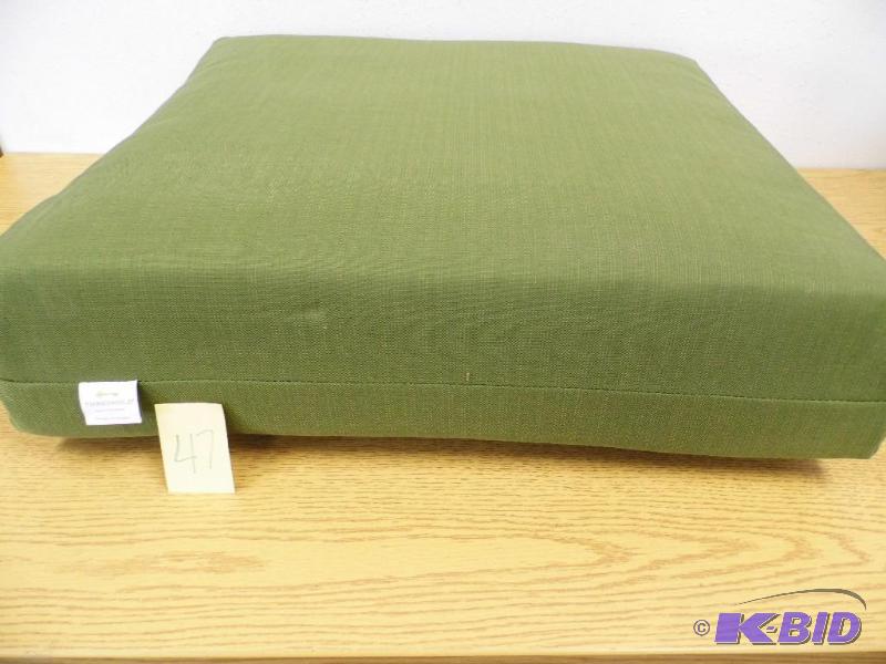 lot 47 image: Threshold Patio Chair Cushion