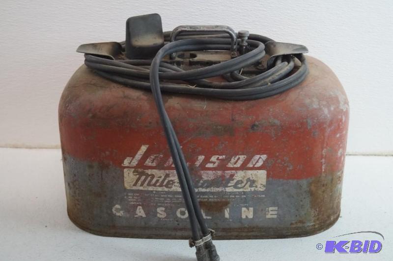 Metal gas can