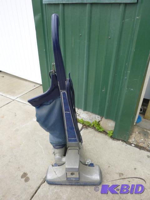 Kirby Vacuum Tested and works...
