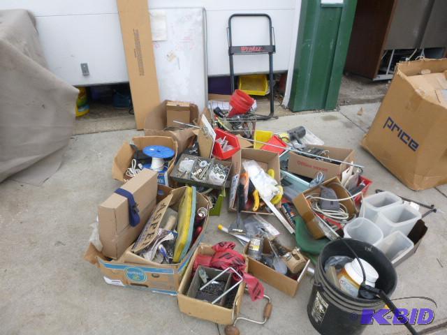 Large Lot of Miscellaneous Garage I...