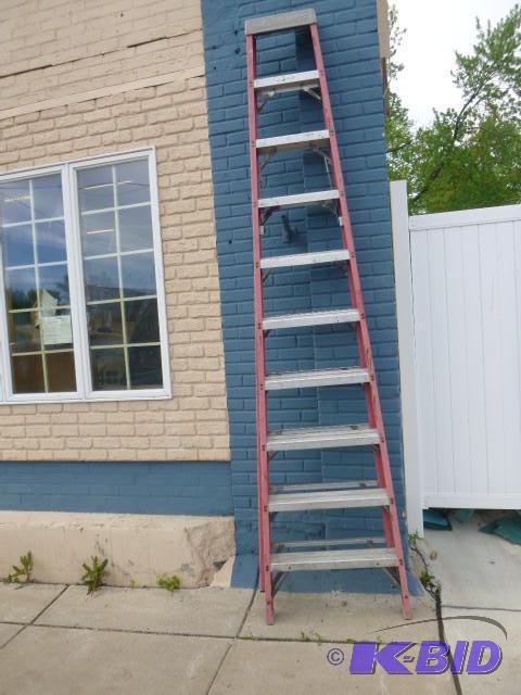10 Step Ladder Model #FS1010 - fib...