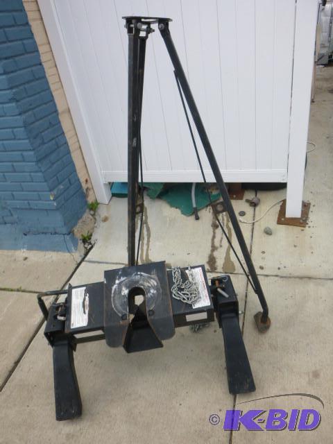 Reese 5th Wheel Hitch with Tripod...