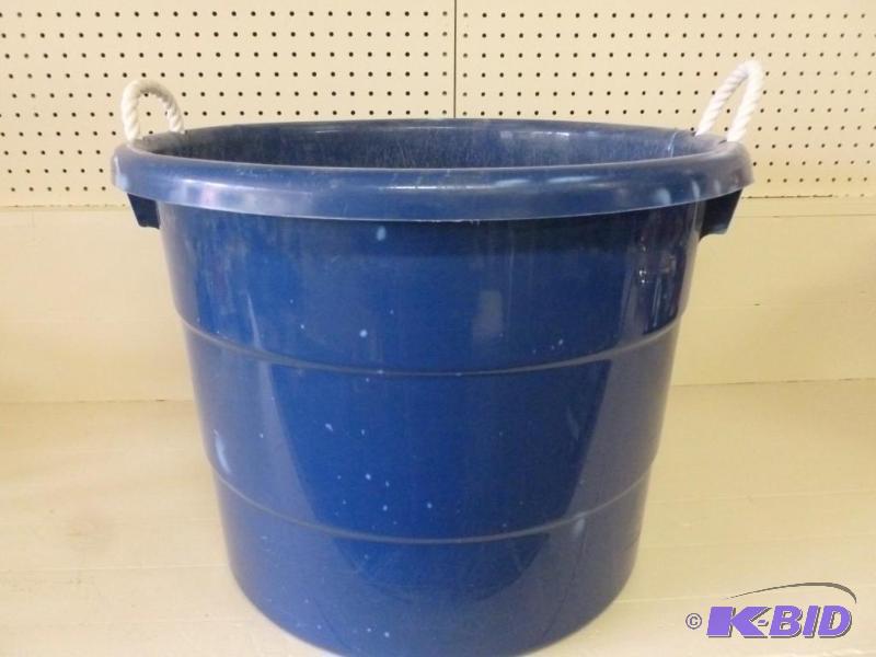 lot 116 image: Large double handled plastic storag...