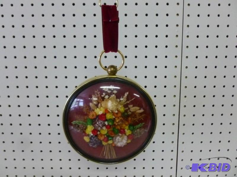 lot 130 image: Vintage wall bubble silhouette that...