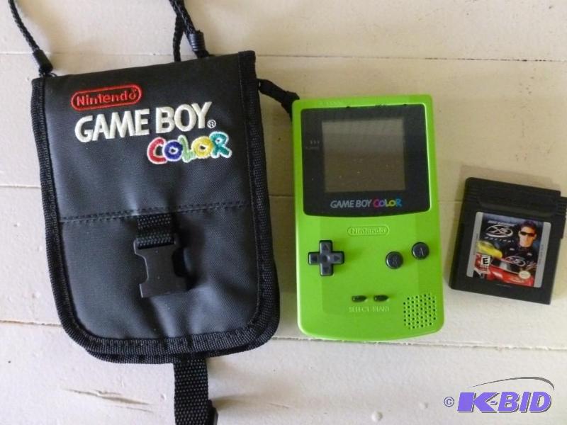 lot 137 image: Nintendo Game Boy Color, comes with...