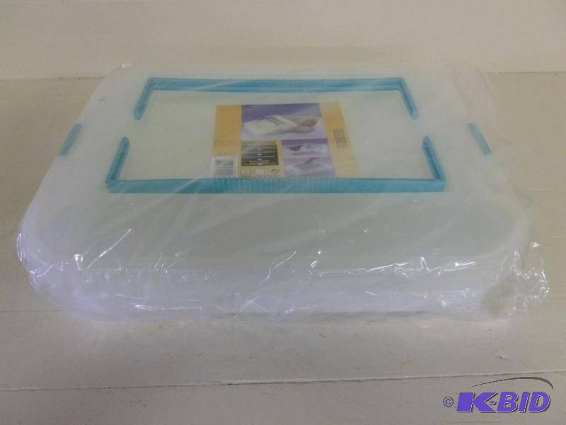 lot 185 image: Large Starplast portable cake conta...