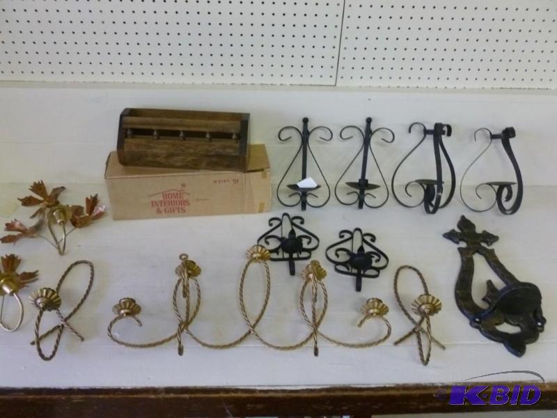 lot 226 image: Lot of nice metal wall decorations ...