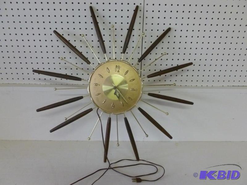 lot 227 image: Large Vintage Robertshaw Controls C...