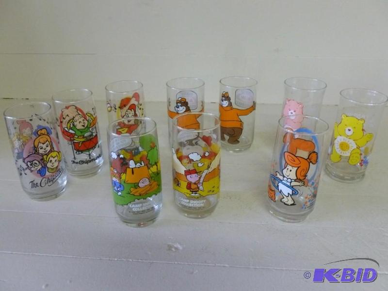 lot 241 image: Large lot of ten collector glasses,...