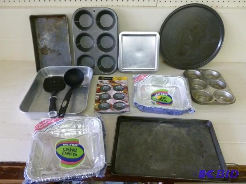 lot 259 image: Large kitchen lot that includes new...