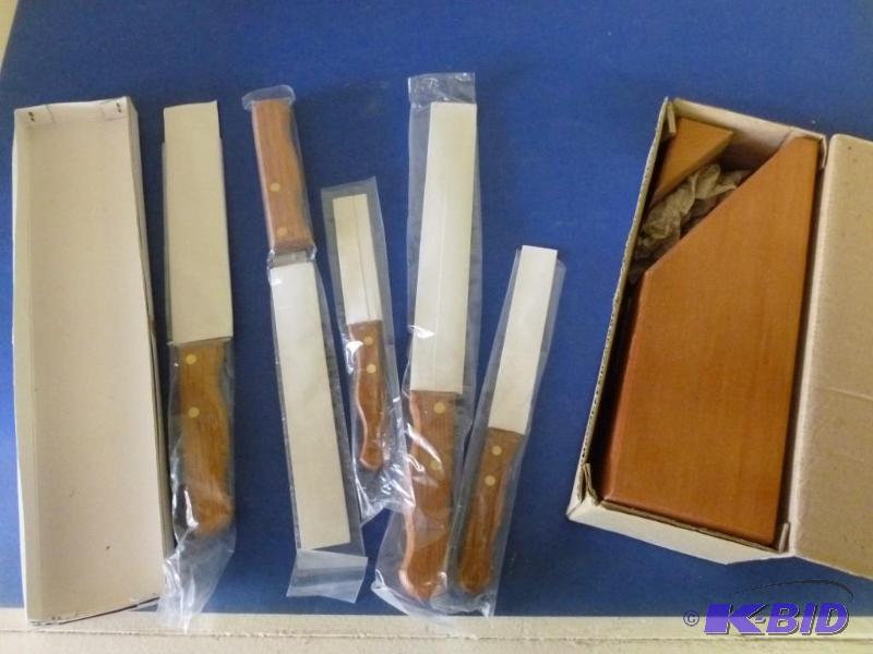 lot 271 image: Six piece wooden block and knife se...