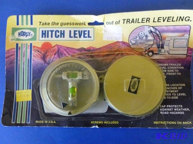 lot 296 image: Hoppy hitch level, new in the pack....