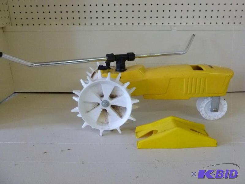 lot 316 image: Large Nelson cast metal tractor spr...