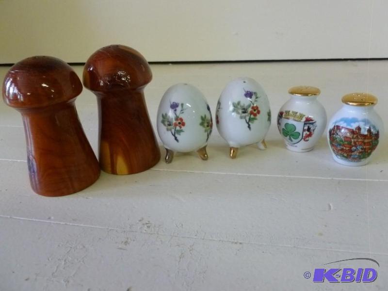 lot 341 image: Lot of three salt and pepper shaker...