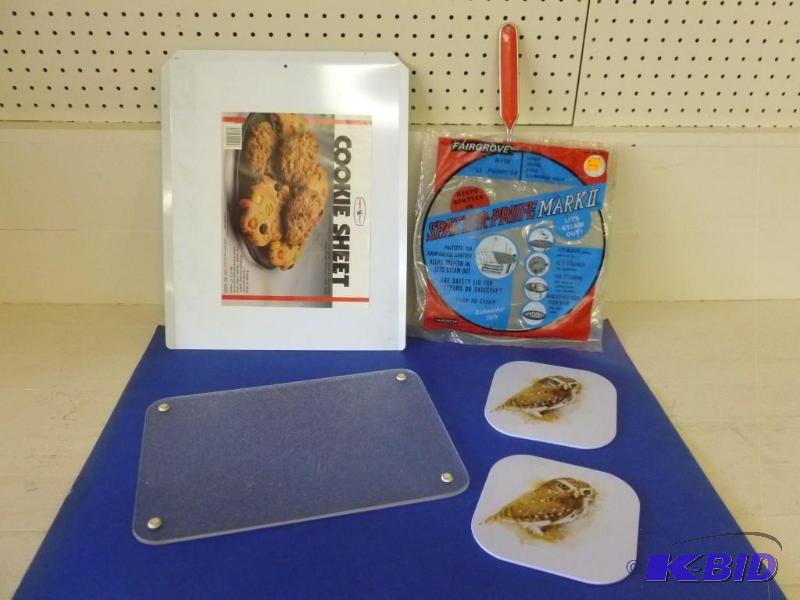 lot 394 image: This lot consists of a new spatter ...