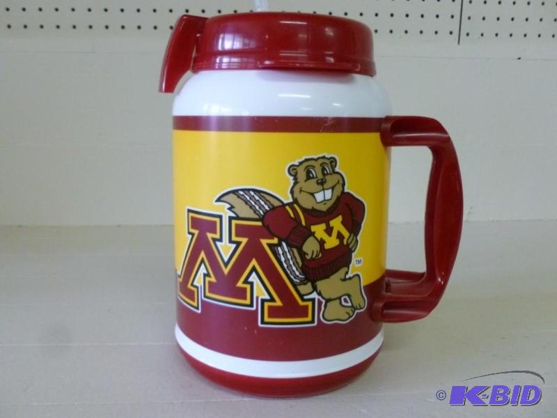 lot 83 image: Large Whirley Minnesota Golden Goph...