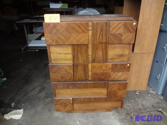 lot 107 image: Lane Dresser, Mid Century Modern...