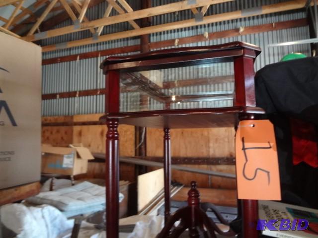 lot 15 image: Curio Table...