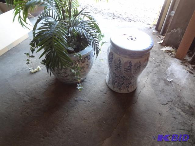 lot 16 image: (2) Piece Porcelain Plant Stand...