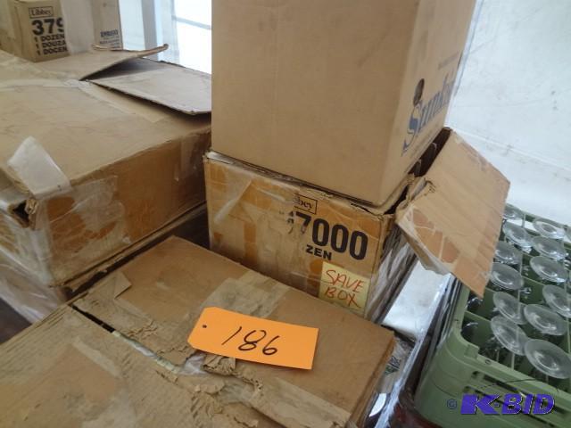 lot 186 image: Lot of Wines Carafees,Cordials, Pic...