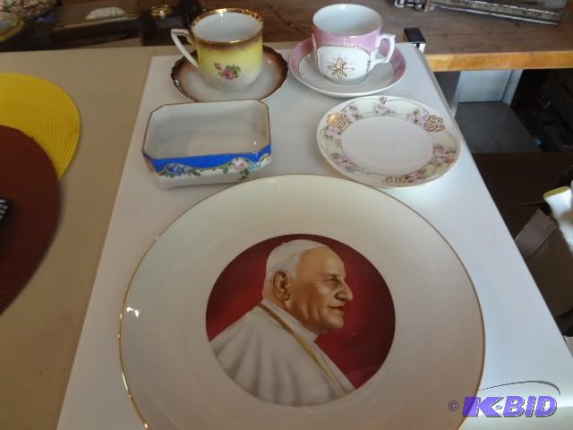 lot 191 image: Saint Pope John 23rd, cups...