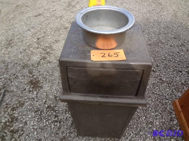 lot 265 image: Trash can...