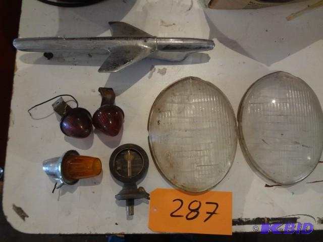 lot 287 image: Lot of antique car parts...