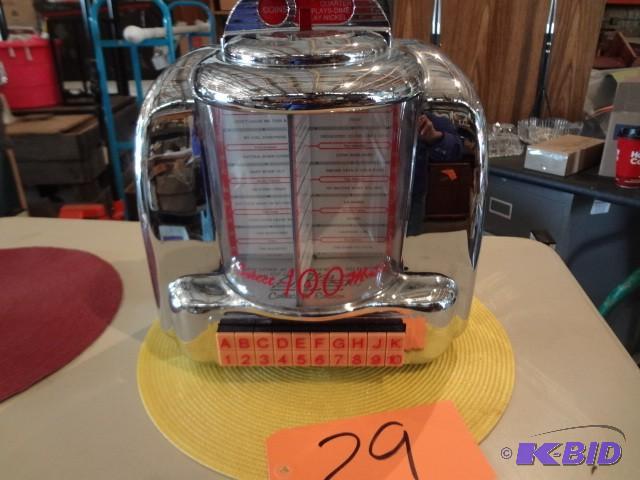 lot 29 image: Retro Juke Box AMFMCass...