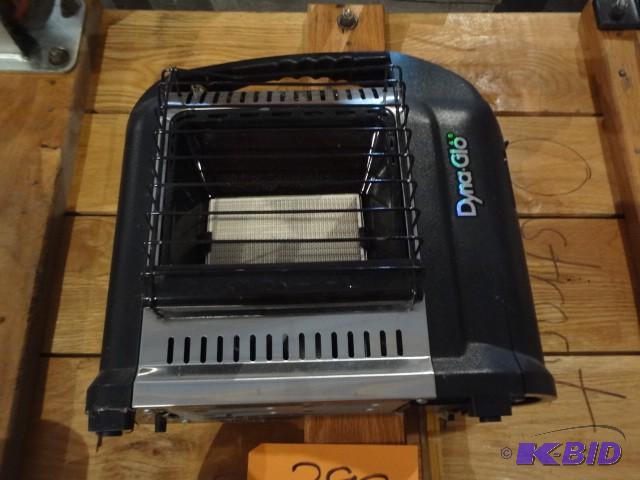 lot 299 image: Portable heater, small bottles...
