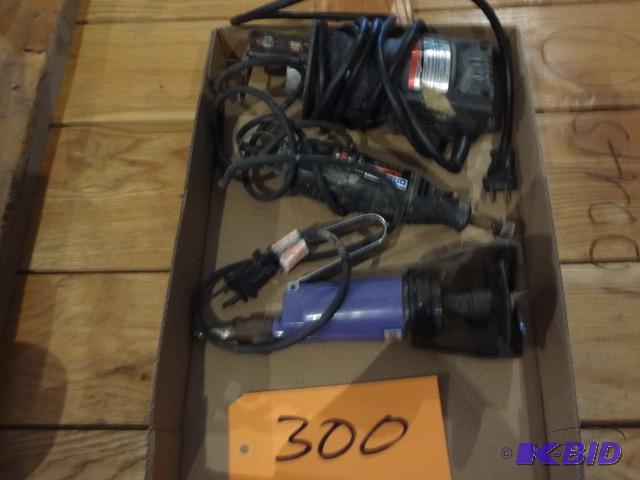 lot 300 image: Power tools, air cutoff...