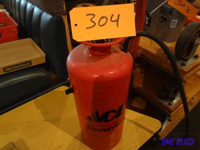 lot 304 image: Sprayer...