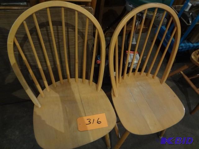 lot 316 image: (2) Oak chairs...