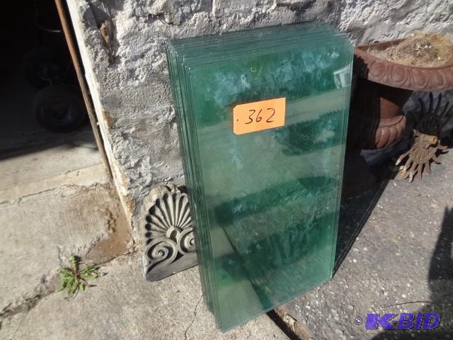 lot 362 image: (14) panels 38 tempered glass...