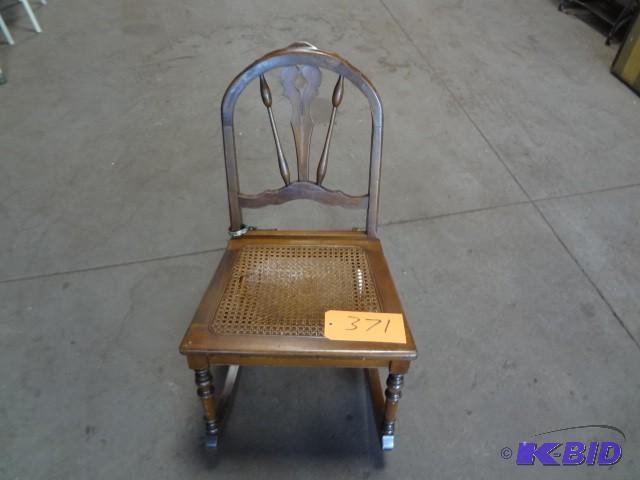 lot 371 image: Chair